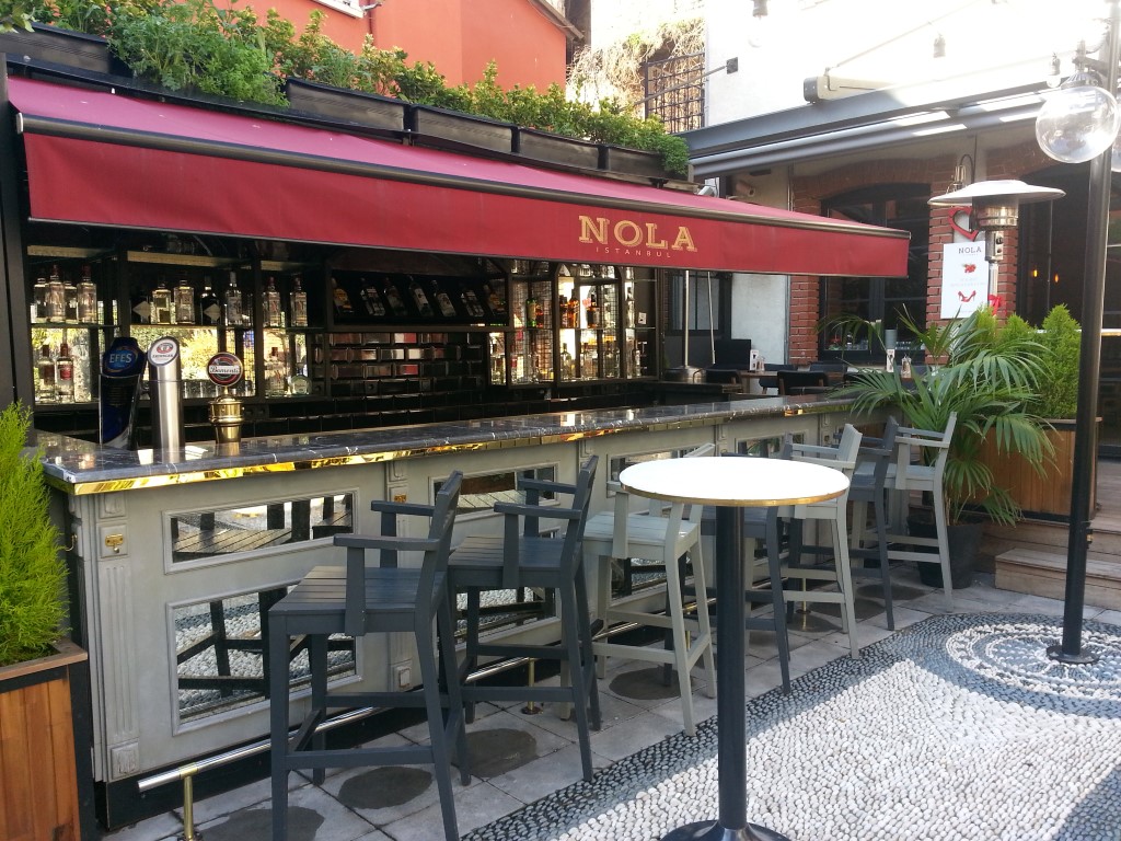 Dış Mekan (Bar)