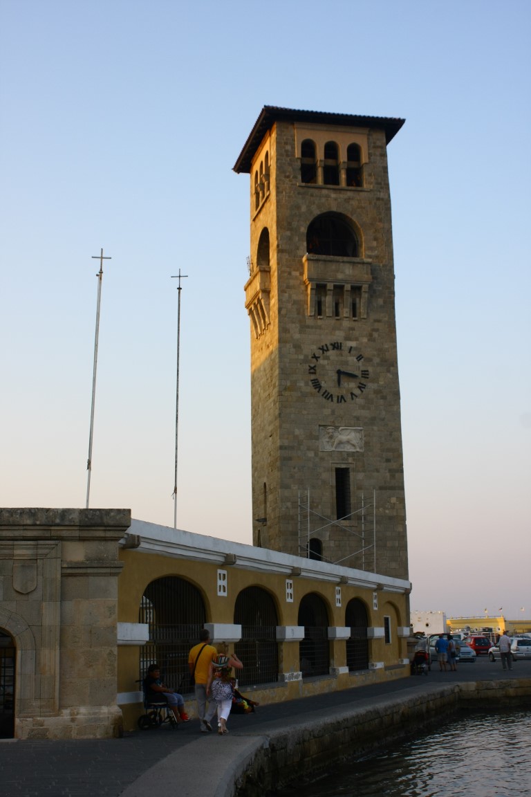 Mandraki Limanında Bulunan Saat Kulesi